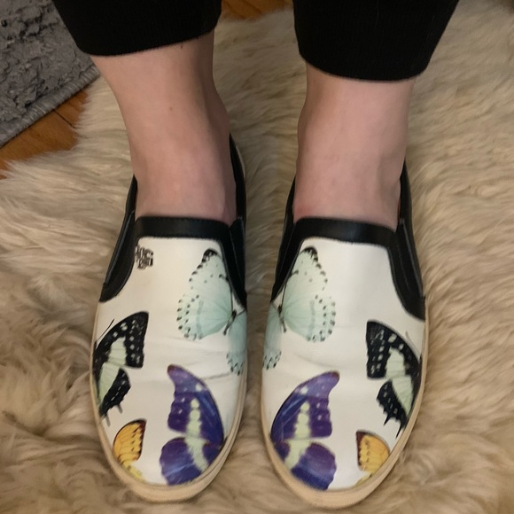 Used Givenchy Sneakers - Picture 1 of 4